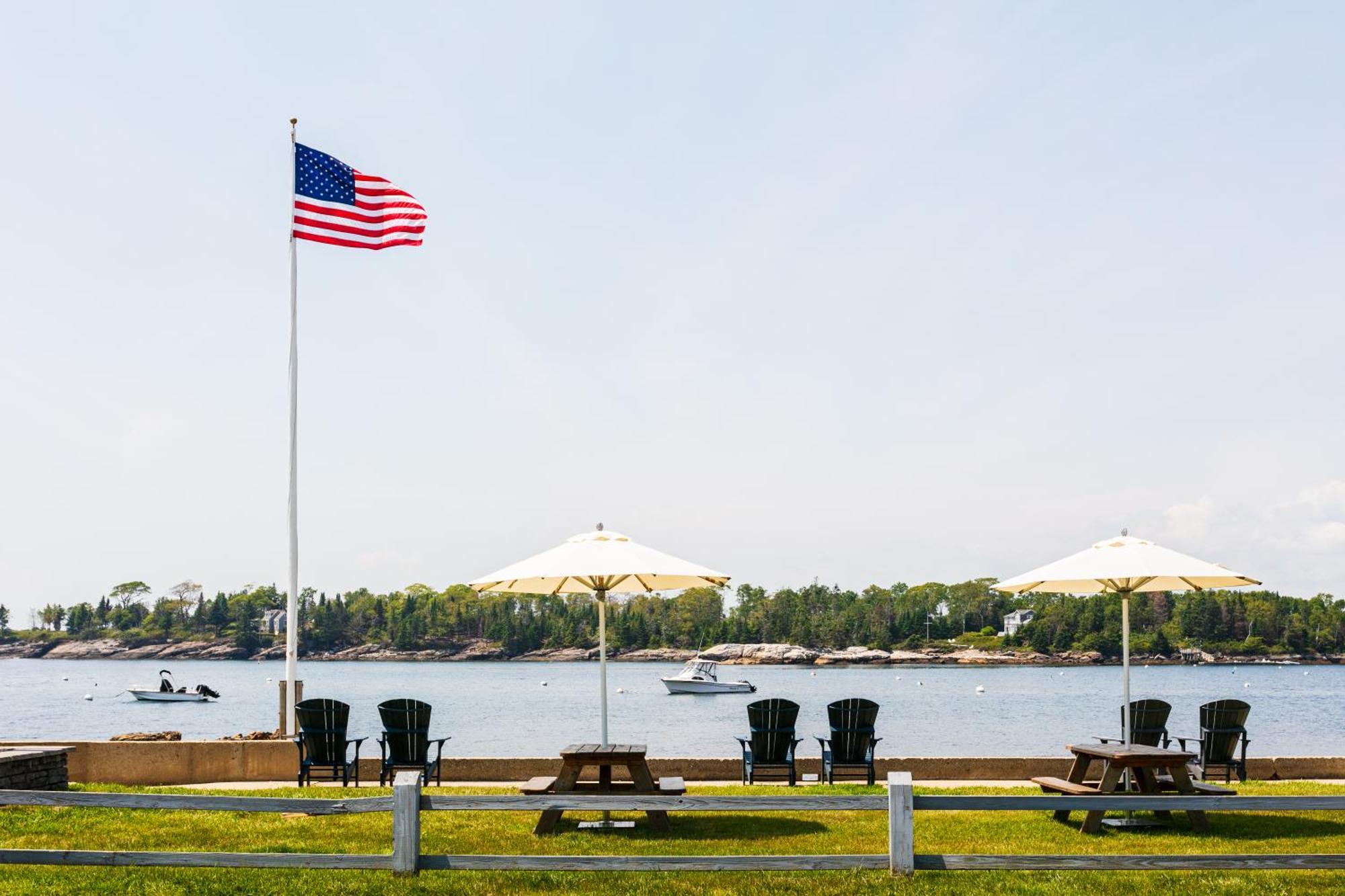 Bluebird Ocean Point Inn Exterior foto